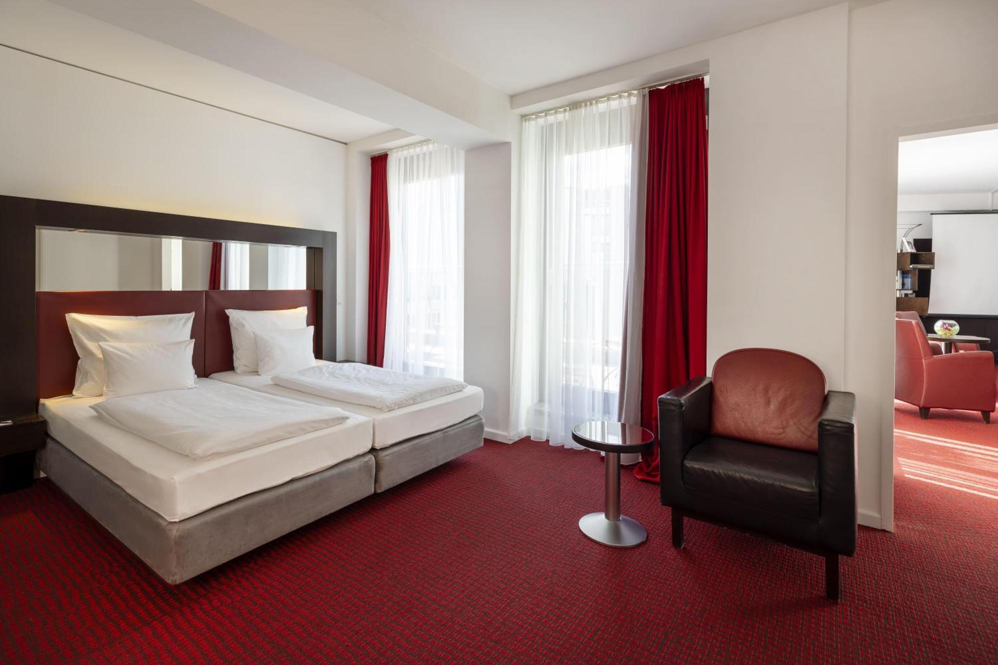 Hotel Arcotel Velvet - In Berlin-mitte 4*